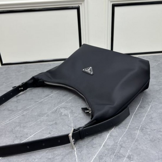 This summer's most popular brand 2024SS tote bag PRADA This summer's most popular brand 2024SS tote bag PRADA