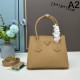 Upgrade your summer classic style 2024SS tote bag PRADA Upgrade your summer classic style 2024SS tote bag PRADA