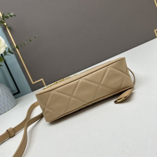 Last year's popular item new 2024SS tote bag PRADA Prada Last year's popular item new 2024SS tote bag PRADA Prada
