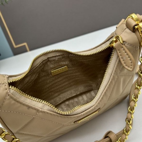 Last year's popular item new 2024SS tote bag PRADA Prada Last year's popular item new 2024SS tote bag PRADA Prada