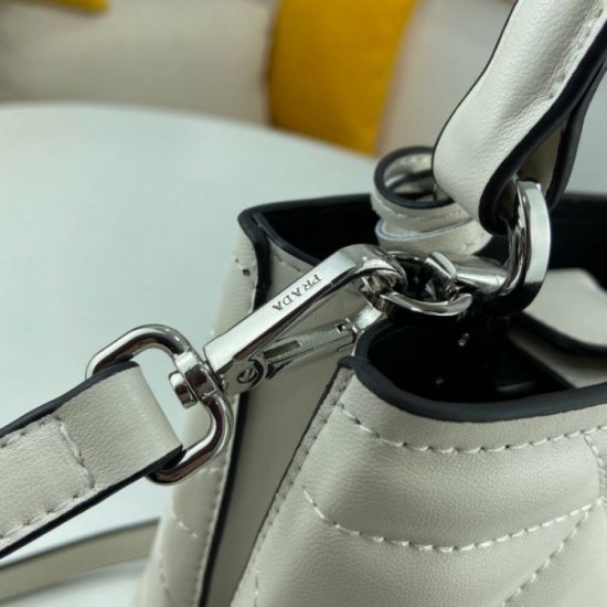 New elegant 2024SS tote bag PRADA New elegant 2024SS tote bag PRADA