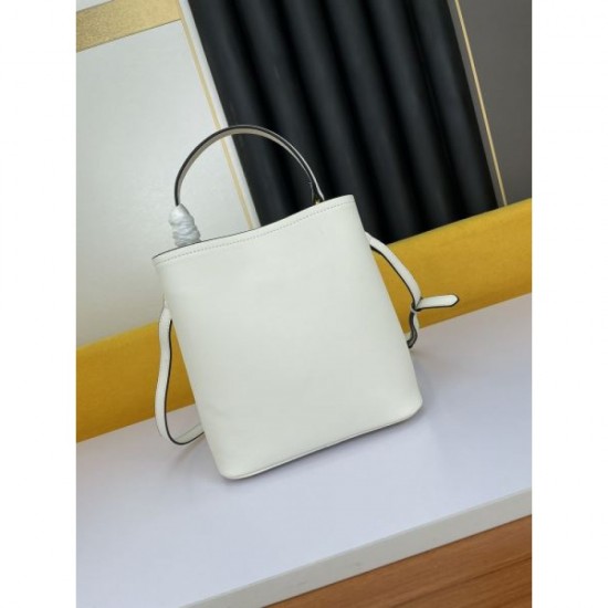 Fashionable style continues this season 2024SS tote bag PRADA Fashionable style continues this season 2024SS tote bag PRADA