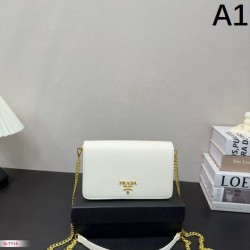 Refreshing style for spring and summer 2024SS shoulder bag PRADA Prada
