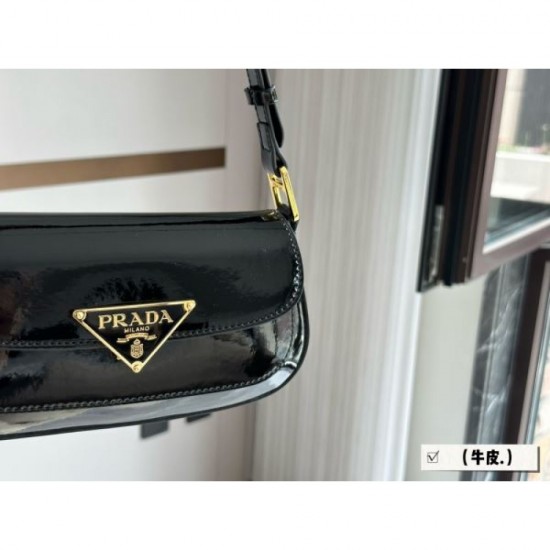 Popular item for spring/summer 2024SS shoulder bag PRADA Popular item for spring/summer 2024SS shoulder bag PRADA