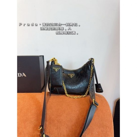 New Spring/Summer 2024SS tote bag PRADA with great local prices New Spring/Summer 2024SS tote bag PRADA with great local prices