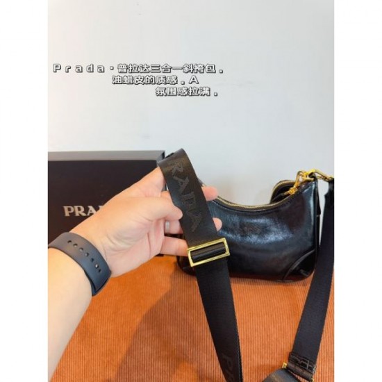 New Spring/Summer 2024SS tote bag PRADA with great local prices New Spring/Summer 2024SS tote bag PRADA with great local prices