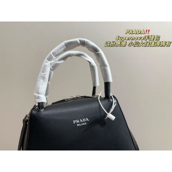 Stylish atmosphere 2024SS tote bag PRADA Prada Stylish atmosphere 2024SS tote bag PRADA Prada
