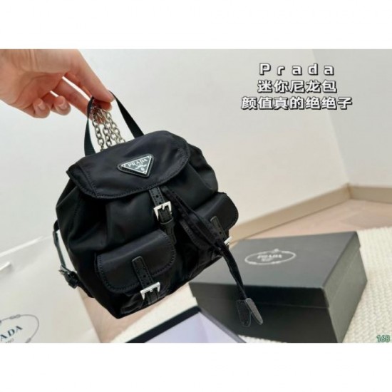New Spring/Summer Sold Out Magazine 2024SS Backpack PRADA Prada New Spring/Summer Sold Out Magazine 2024SS Backpack PRADA Prada