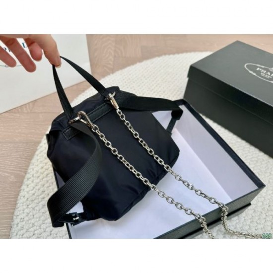 New Spring/Summer Sold Out Magazine 2024SS Backpack PRADA Prada New Spring/Summer Sold Out Magazine 2024SS Backpack PRADA Prada