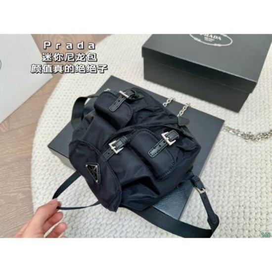 New Spring/Summer Sold Out Magazine 2024SS Backpack PRADA Prada New Spring/Summer Sold Out Magazine 2024SS Backpack PRADA Prada