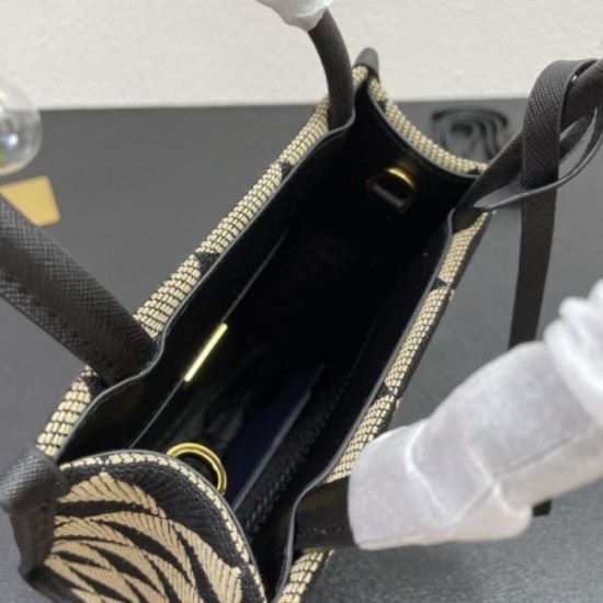 2024SS Dressing too advanced PRADA Prada tote bag 2024SS Dressing too advanced PRADA Prada tote bag