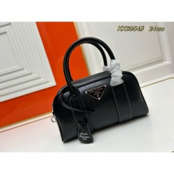 2024SS Many people buy it for adults PRADA Prada tote bag