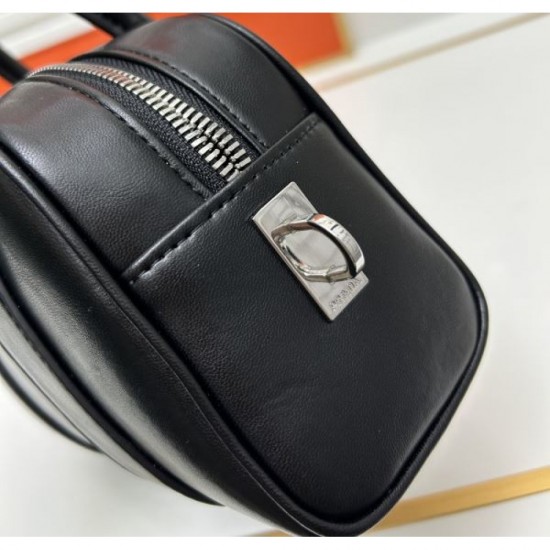 2024SS Many people buy it for adults PRADA Prada tote bag 2024SS Many people buy it for adults PRADA Prada tote bag
