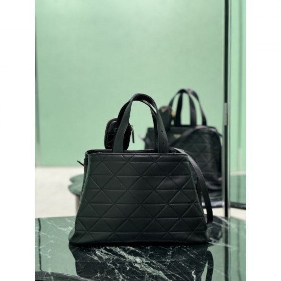 PRADA Prada 2024FW Hot Sale Domestic Sold Out Limited Quantity Tote Bag PRADA Prada 2024FW Hot Sale Domestic Sold Out Limited Quantity Tote Bag