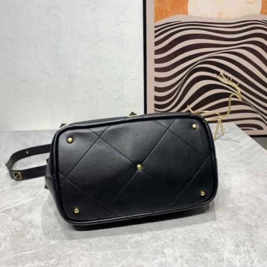 Recommended on sale 2024SS tote bag VALENTINO Recommended on sale 2024SS tote bag VALENTINO
