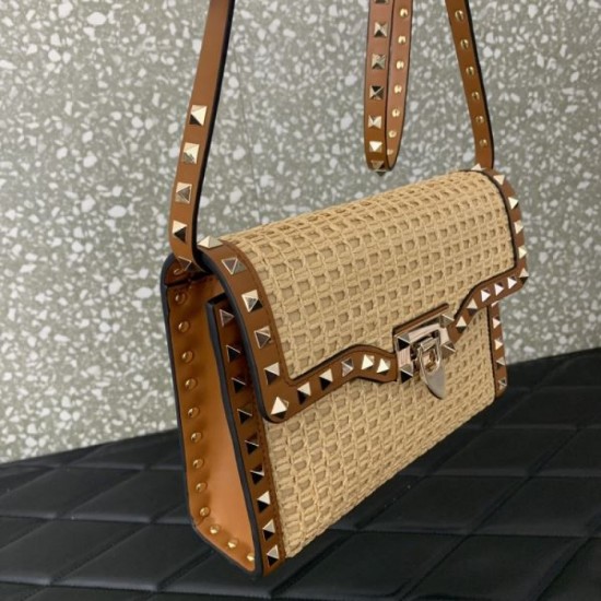 Limited production product 2024SS shoulder bag VALENTINO Valentino Limited production product 2024SS shoulder bag VALENTINO Valentino