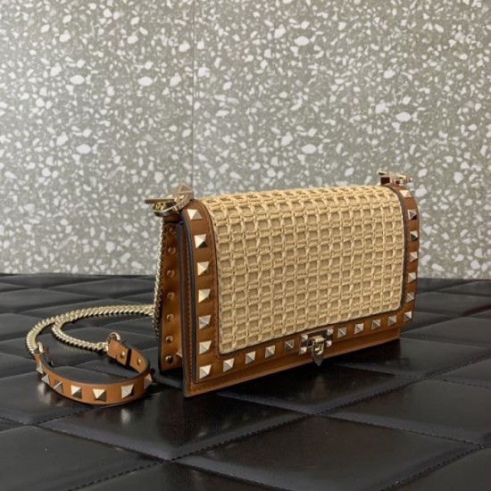 First come, first served 2024SS Shoulder Bag VALENTINO Valentino First come, first served 2024SS Shoulder Bag VALENTINO Valentino