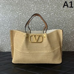 Stock Sale 2024SS Tote Bag VALENTINO Valentino
