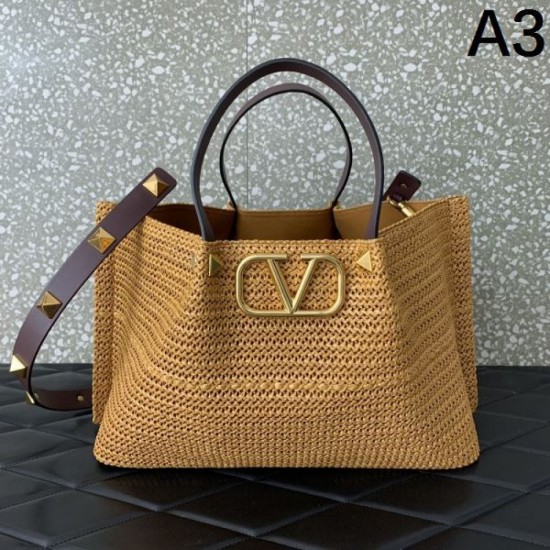 Stock Sale 2024SS Tote Bag VALENTINO Valentino Stock Sale 2024SS Tote Bag VALENTINO Valentino