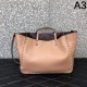 Super bargain cheap 2024SS tote bag VALENTINO Valentino Super bargain cheap 2024SS tote bag VALENTINO Valentino