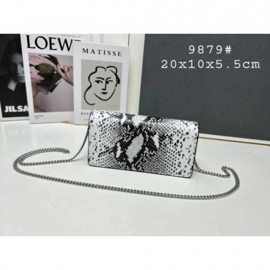 2024SS 100% Brand New VALENTINO Shoulder Bag 2024SS 100% Brand New VALENTINO Shoulder Bag