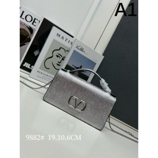 2024SS Attractive VALENTINO tote bag 2024SS Attractive VALENTINO tote bag