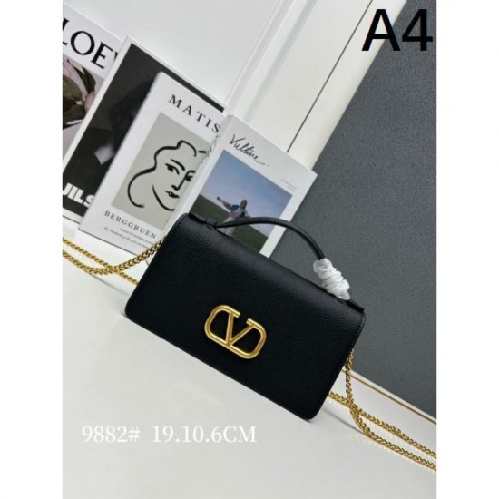 2024SS Attractive VALENTINO tote bag 2024SS Attractive VALENTINO tote bag