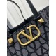 2024SS limited quantity VALENTINO tote bag 2024SS limited quantity VALENTINO tote bag