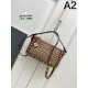 2024SS highly recommended VALENTINO tote bag 2024SS highly recommended VALENTINO tote bag