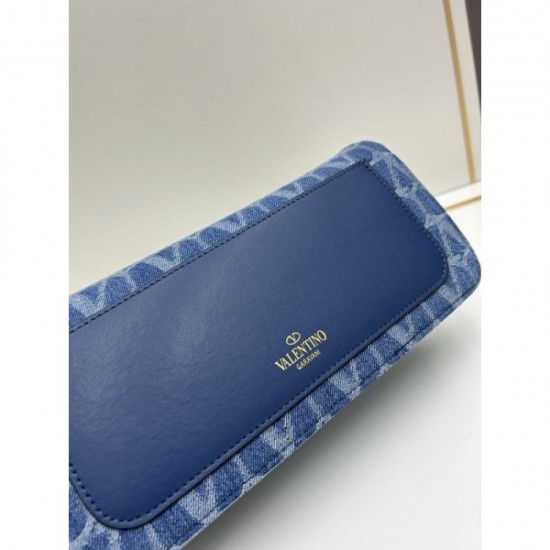 VALENTINO 2024FW latest arrival shoulder bag VALENTINO 2024FW latest arrival shoulder bag