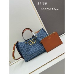VALENTINO 2024FW Highly Utilized Tote Bag