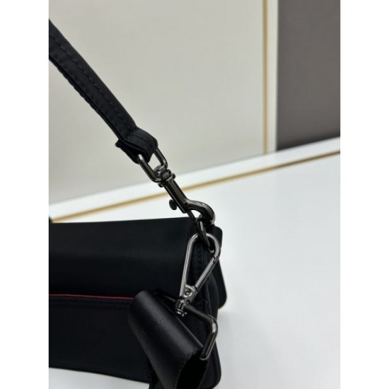 VALENTINO 2024FW hugely popular tote bag VALENTINO 2024FW hugely popular tote bag