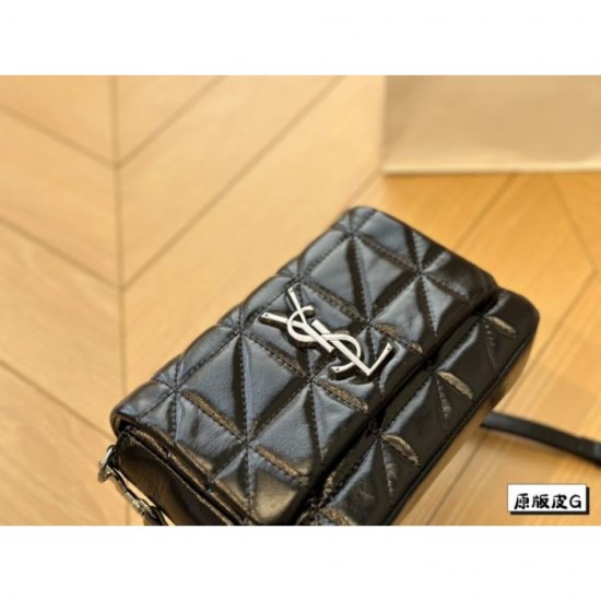 Latest Item 2024SS Shoulder Bag YSL Yves Saint Laurent Latest Item 2024SS Shoulder Bag YSL Yves Saint Laurent