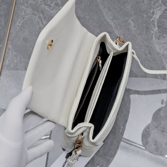 2024SS This summer's number one YSL Yves Saint Laurent shoulder bag 2024SS This summer's number one YSL Yves Saint Laurent shoulder bag