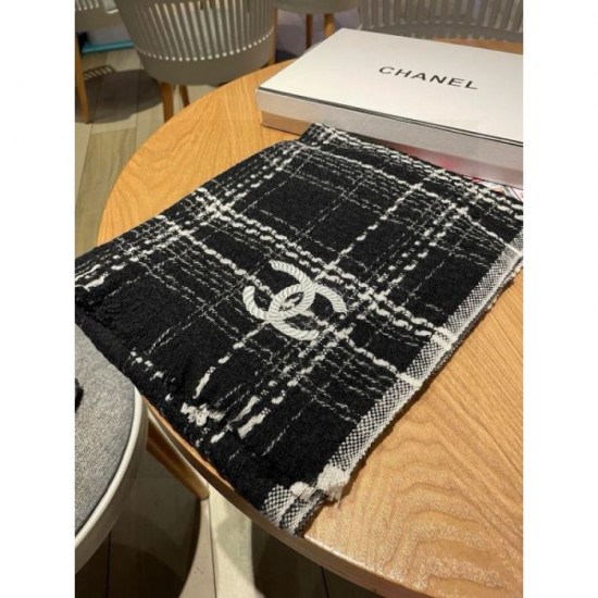 2024FW Scarf CHANEL CHANEL Limited Design Very Popular Before Sold Out 2024FW Scarf CHANEL CHANEL Limited Design Very Popular Before Sold Out