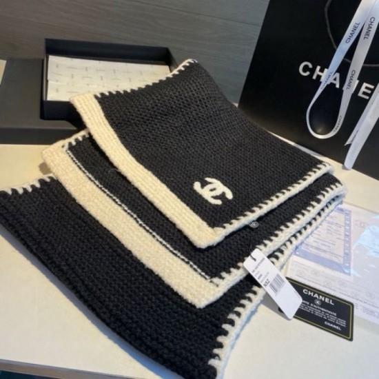 2024FW Scarf CHANEL Sold out item Will definitely be a hit in the fall 2024FW Scarf CHANEL Sold out item Will definitely be a hit in the fall