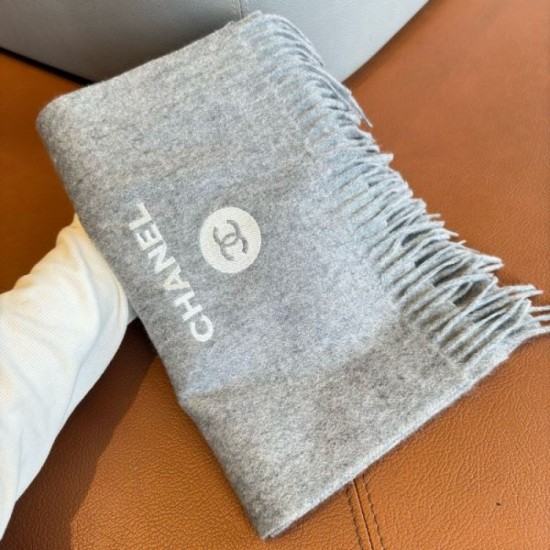 2024FW Scarf CHANEL This season's style is to incorporate it into CHANEL clothing. 2024FW Scarf CHANEL This season's style is to incorporate it into CHANEL clothing.