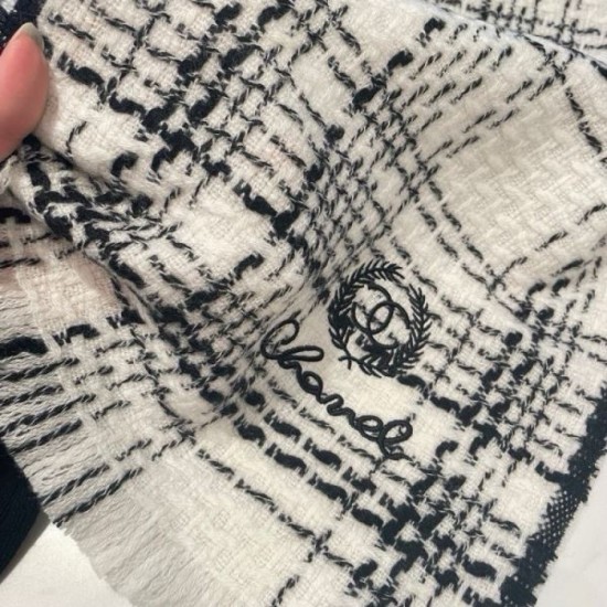 2024FW Scarf CHANEL Also featured in popular fashion magazines 2024FW Scarf CHANEL Also featured in popular fashion magazines