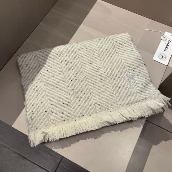 2024FW Scarf CHANEL Recommended tops for fall and winter 2024FW Scarf CHANEL Recommended tops for fall and winter