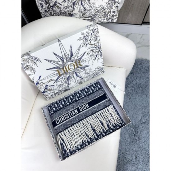 2024FW Scarf DIOR Dior is always sold out at the end of the year 2024FW Scarf DIOR Dior is always sold out at the end of the year