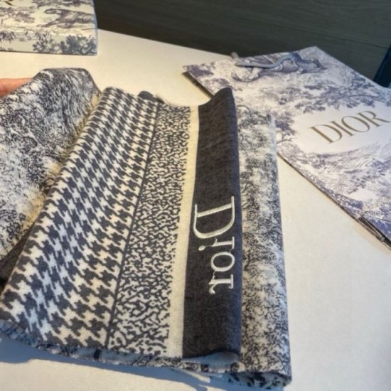 2024FW Scarf DIOR Dior Hard-to-find item sold out in Japan 2024FW Scarf DIOR Dior Hard-to-find item sold out in Japan