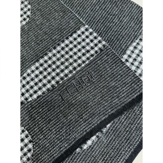 2024FW Scarf FENDI Elegant and casual atmosphere 2024FW Scarf FENDI Elegant and casual atmosphere