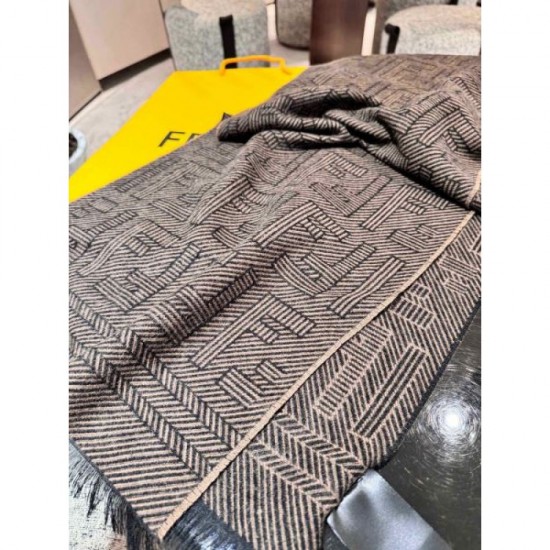 2024FW Scarf FENDI Autumn/Winter New Limited Edition Super Hard to Get 2024FW Scarf FENDI Autumn/Winter New Limited Edition Super Hard to Get
