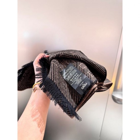 2024FW Scarf FENDI Autumn/Winter New Limited Edition Super Hard to Get 2024FW Scarf FENDI Autumn/Winter New Limited Edition Super Hard to Get