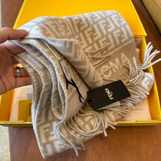2024FW Scarf FENDI Become fashionable now! 2024FW Scarf FENDI Become fashionable now!