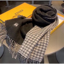 2024FW scarf FENDI trend coordination