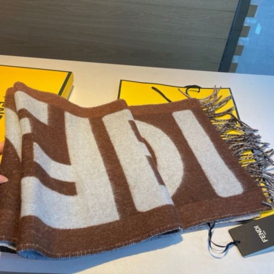 2024FW Scarf FENDI Recommended for tops this season 2024FW Scarf FENDI Recommended for tops this season