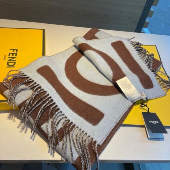 2024FW Scarf FENDI Recommended for tops this season 2024FW Scarf FENDI Recommended for tops this season