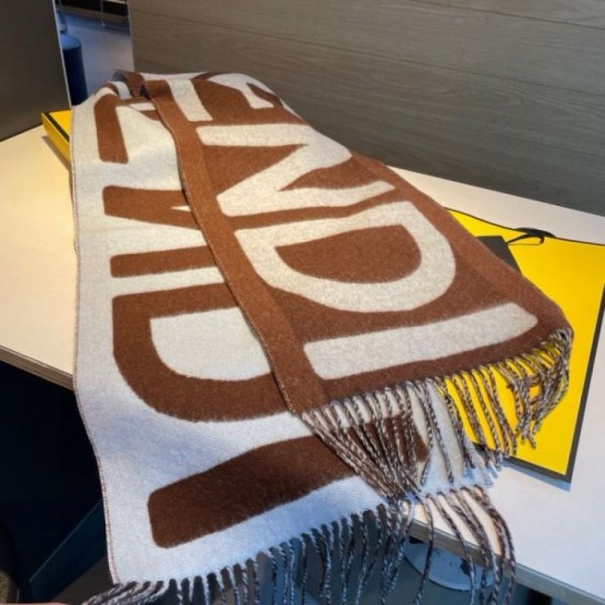 2024FW Scarf FENDI Recommended for tops this season 2024FW Scarf FENDI Recommended for tops this season