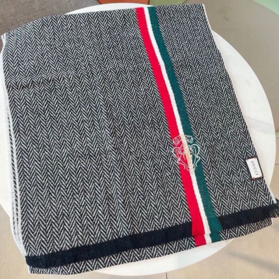 2024FW Scarf GUCCI Gucci is gaining popularity! Stylish new item 2024FW Scarf GUCCI Gucci is gaining popularity! Stylish new item
